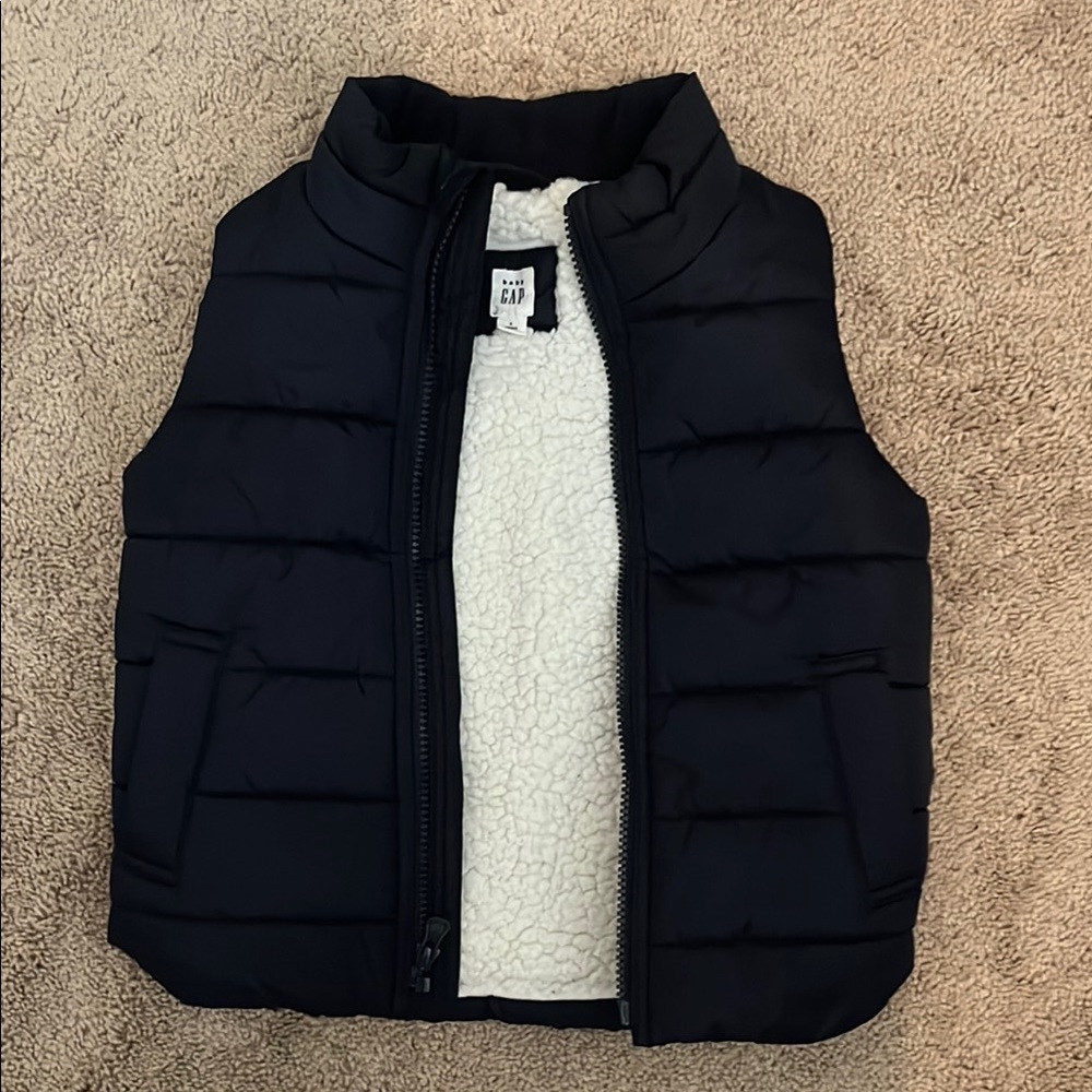 GAP Kids Navy Blue Puffer Vest (4T)